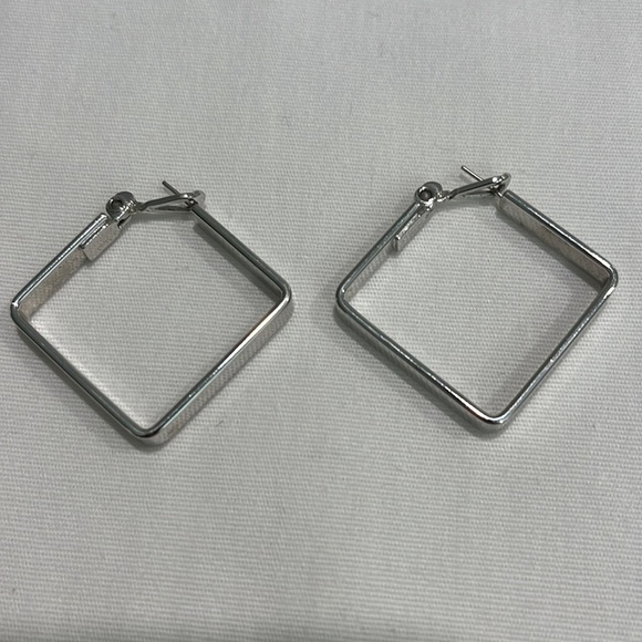 Monet Square Earrings - Picture 1 of 6